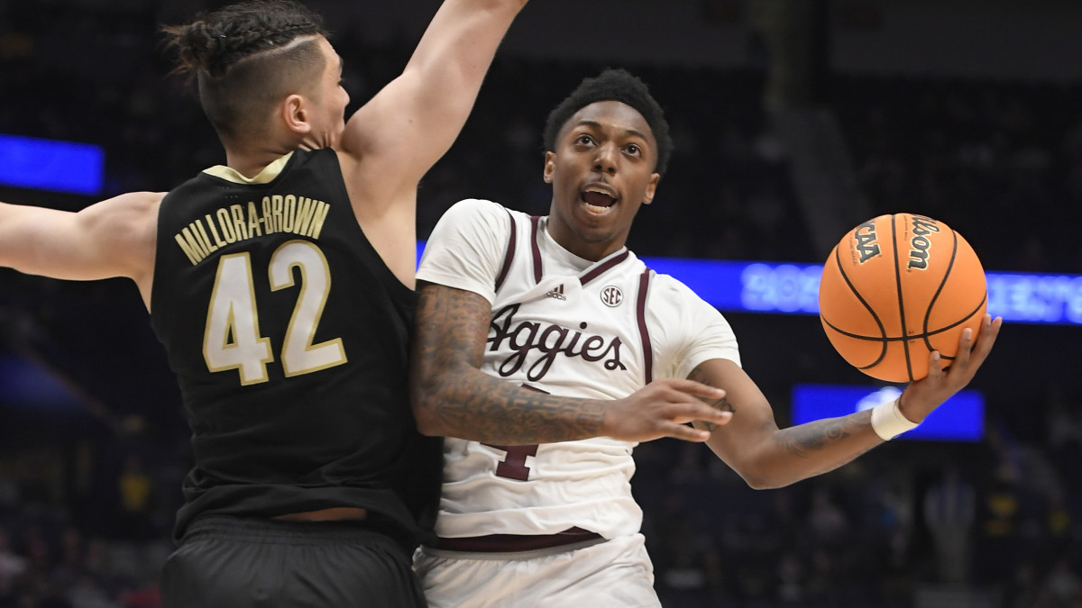 Texas A&M Aggies guard Wade Taylor IV.